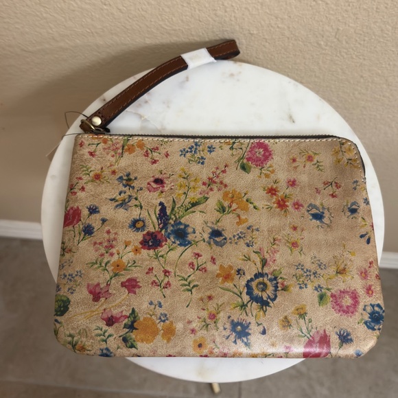 NWT PATRICIA NASH Leather Cassini Tan Prairie Rose Wristlet Clutch Brown Floral - Picture 4 of 6